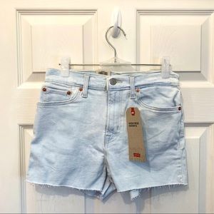 NEW - Levis High-Rise Denim Short